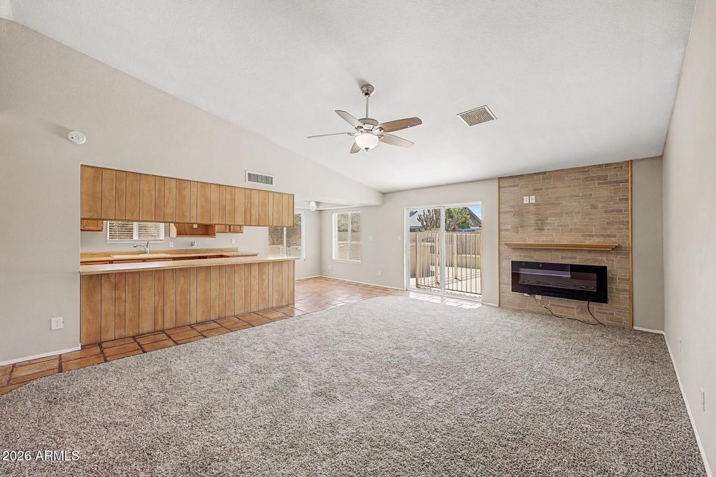 5607 W WINNWOOD Avenue, Glendale, AZ 85304 — photo 2