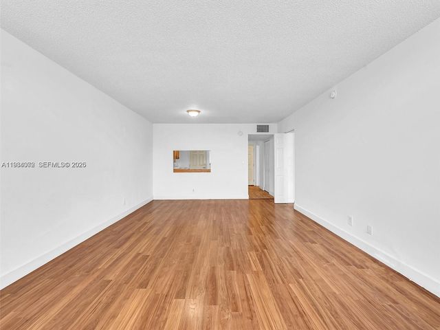 1170 NE 191st Street 24, Miami, FL 33179