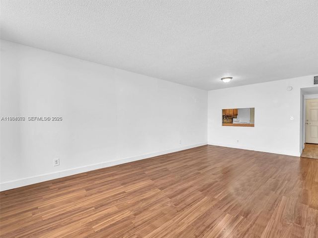 1170 NE 191st Street 24, Miami, FL 33179