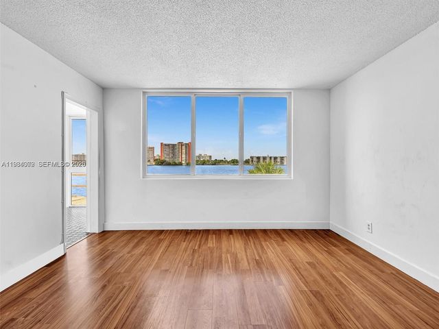 1170 NE 191st Street 24, Miami, FL 33179
