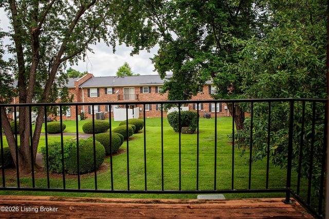 4825 Westmar Terrace 202, Louisville, KY 40222