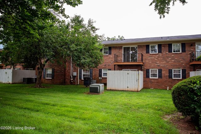 4825 Westmar Terrace 202, Louisville, KY 40222