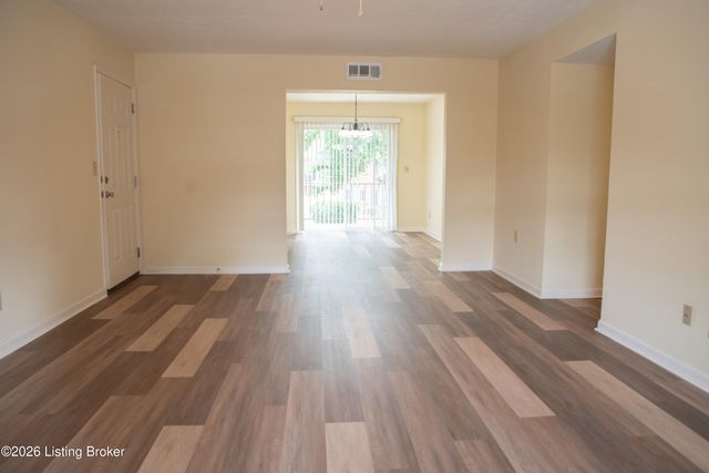 4825 Westmar Terrace 202, Louisville, KY 40222
