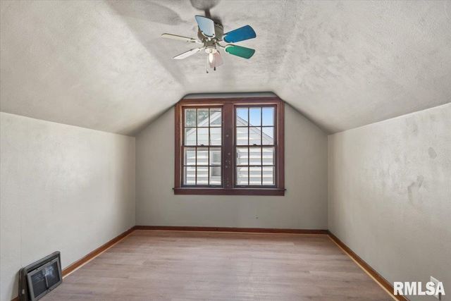1320 E Stanford Avenue, Springfield, IL 62703