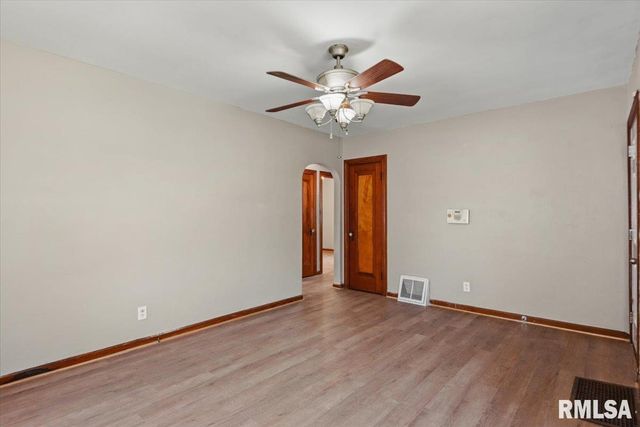 1320 E Stanford Avenue, Springfield, IL 62703