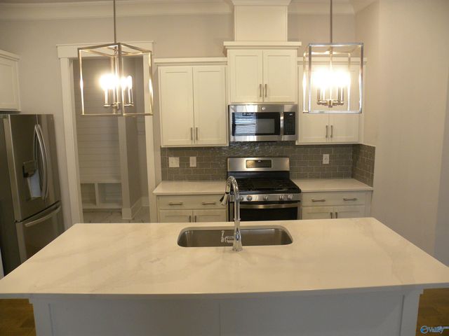 325 Silo Lane, Madison, AL 35757