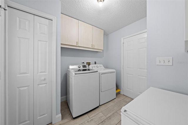 6935 BIG BEND DR, St Cloud, FL 34771