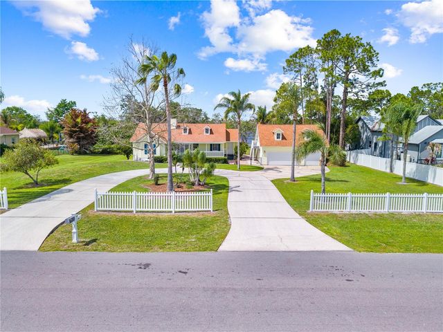 6935 BIG BEND DR, St Cloud, FL 34771