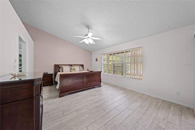 6935 BIG BEND DR, St Cloud, FL 34771