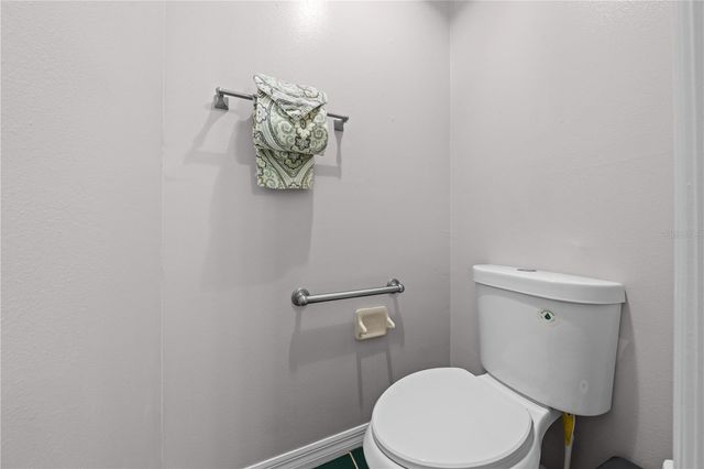 6935 BIG BEND DR, St Cloud, FL 34771