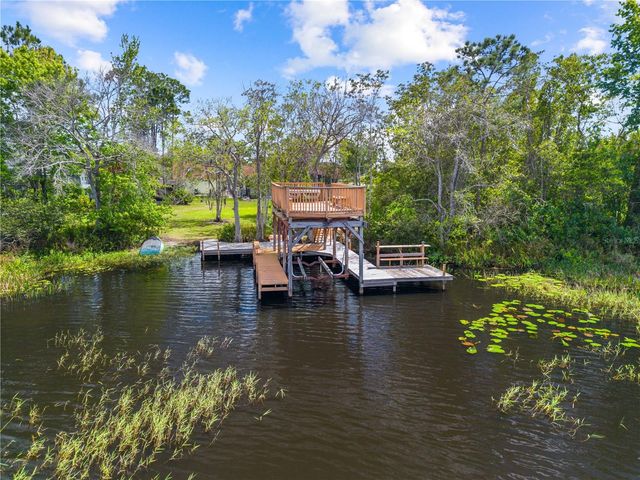 6935 BIG BEND DR, St Cloud, FL 34771