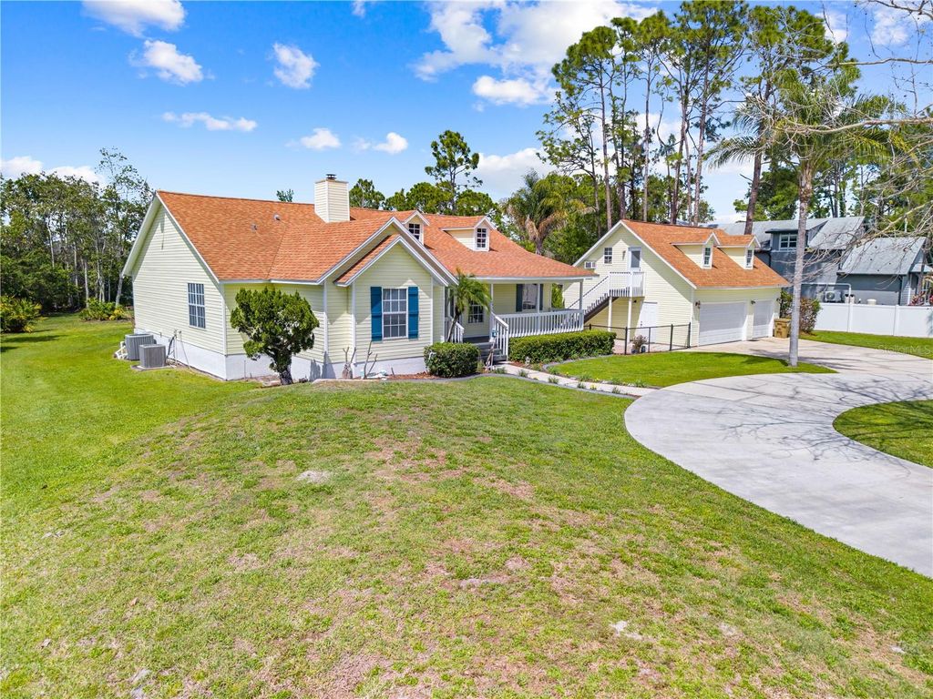 Image 2 of property listing at 6935 BIG BEND DR, St Cloud, FL 34771