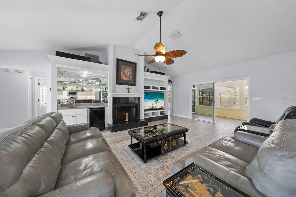 Image 14 of property listing at 6935 BIG BEND DR, St Cloud, FL 34771