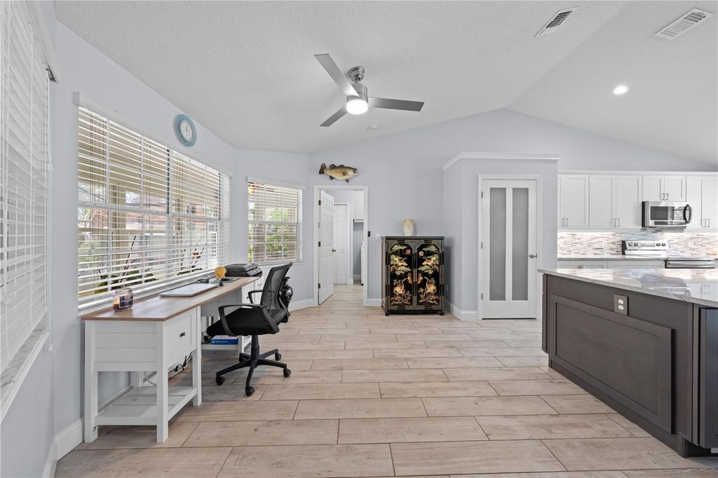 Image 18 of property listing at 6935 BIG BEND DR, St Cloud, FL 34771