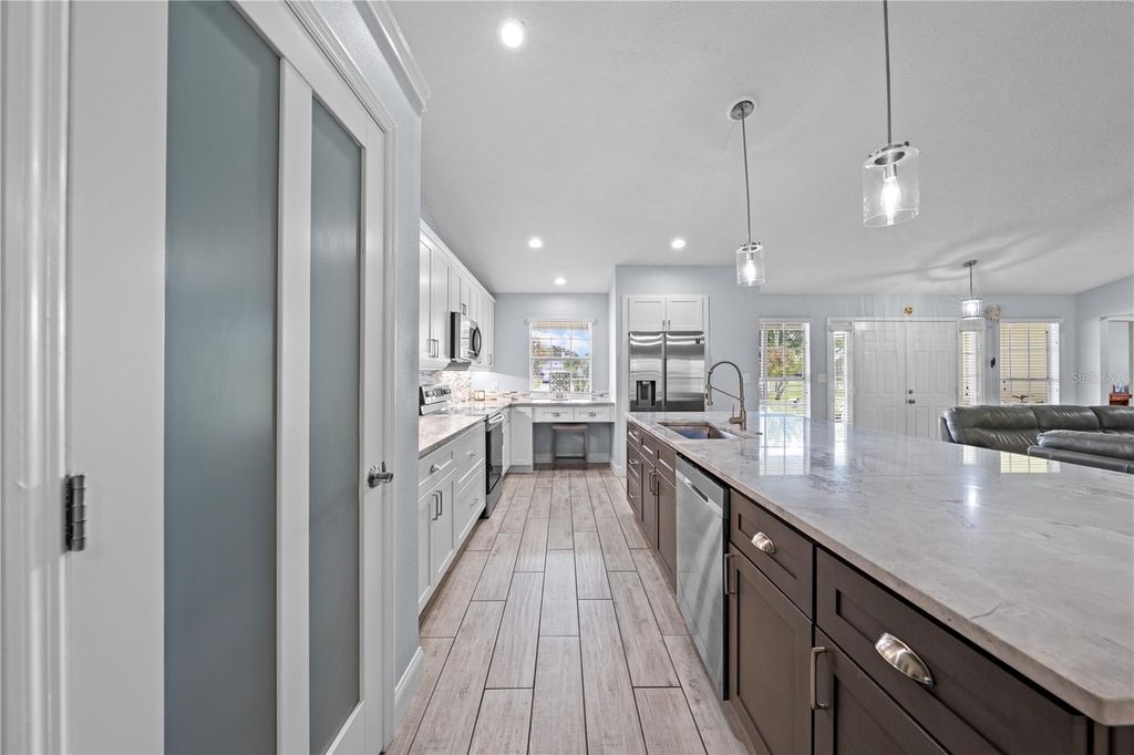 Image 20 of property listing at 6935 BIG BEND DR, St Cloud, FL 34771