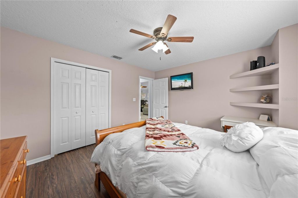 Image 32 of property listing at 6935 BIG BEND DR, St Cloud, FL 34771