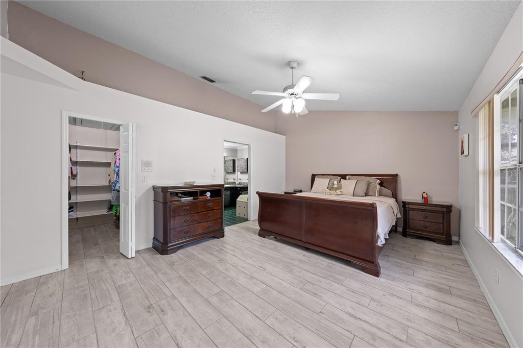 Image 34 of property listing at 6935 BIG BEND DR, St Cloud, FL 34771