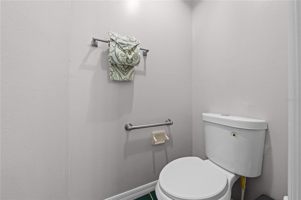 Image 38 of property listing at 6935 BIG BEND DR, St Cloud, FL 34771