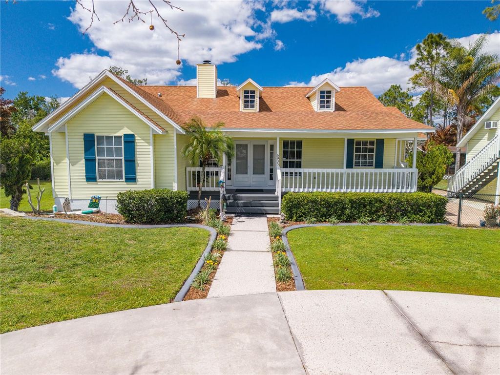 Image 6 of property listing at 6935 BIG BEND DR, St Cloud, FL 34771