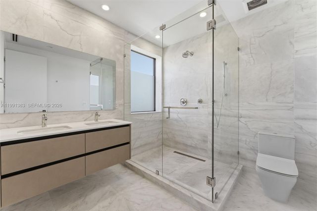 2840 SW 32nd Ct, Miami, FL 33133