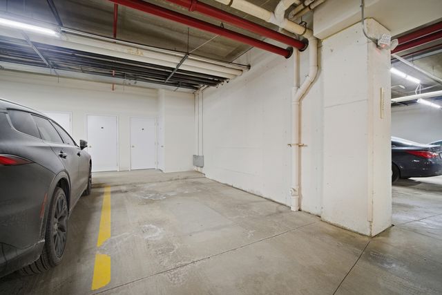 1479 N Milwaukee Avenue 312, Libertyville, IL 60048