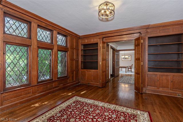 2800 Attleboro Road, Shaker Heights, OH 44120
