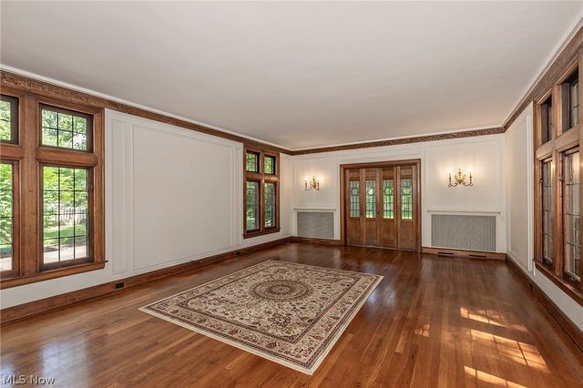 2800 Attleboro Road, Shaker Heights, OH 44120