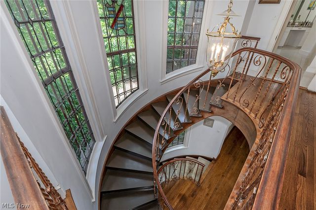 2800 Attleboro Road, Shaker Heights, OH 44120