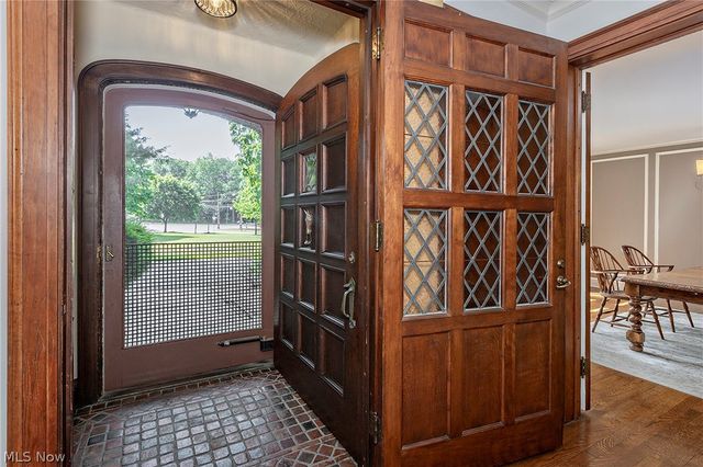 2800 Attleboro Road, Shaker Heights, OH 44120