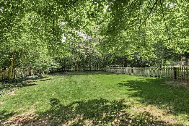 2800 Attleboro Road, Shaker Heights, OH 44120