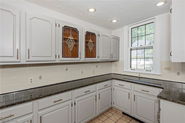 2800 Attleboro Road, Shaker Heights, OH 44120