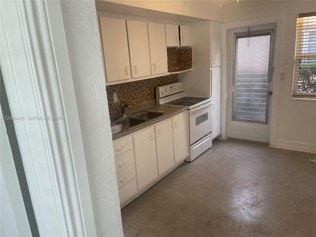 1400 N 16th Avenue 2, Hollywood, FL 33020