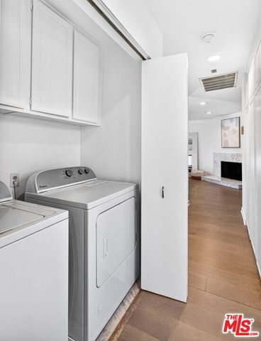 848 Lincoln Boulevard N, Santa Monica, CA 90403