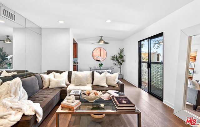 848 Lincoln Boulevard N, Santa Monica, CA 90403