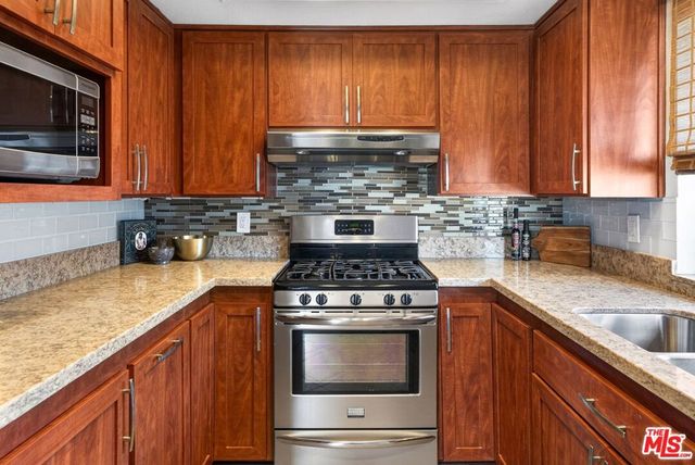 848 Lincoln Boulevard N, Santa Monica, CA 90403