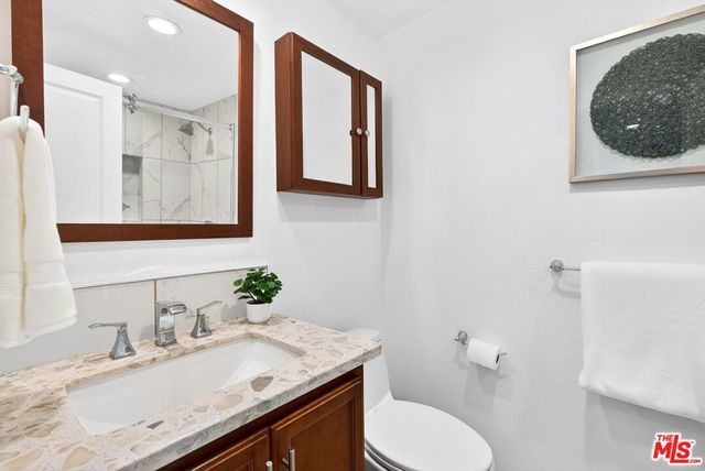 848 Lincoln Boulevard N, Santa Monica, CA 90403