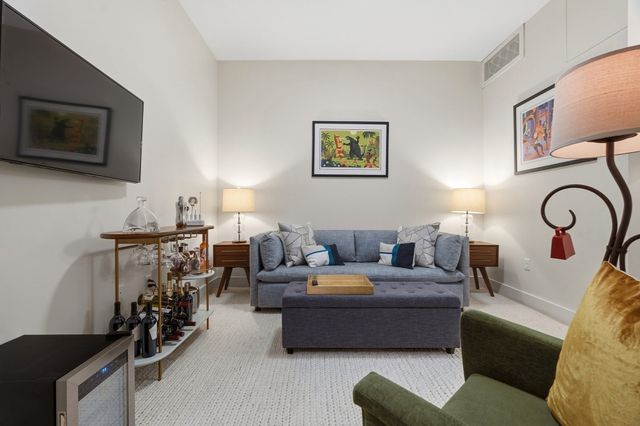 121 Portland St 507, Boston, MA 02114