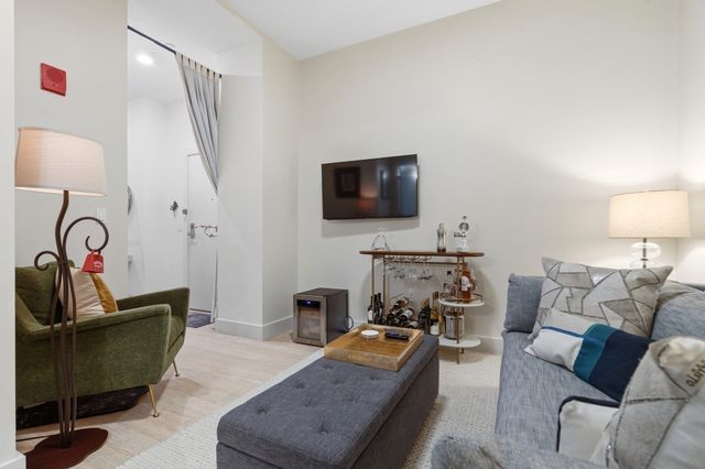 121 Portland St 507, Boston, MA 02114