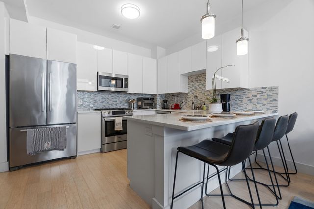 121 Portland St 507, Boston, MA 02114