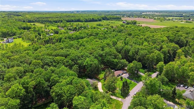 7922 Hywood Drive, Boston, NY 14075