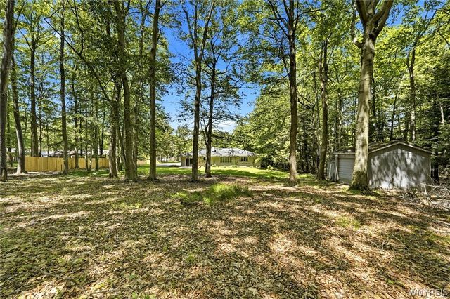 7922 Hywood Drive, Boston, NY 14075