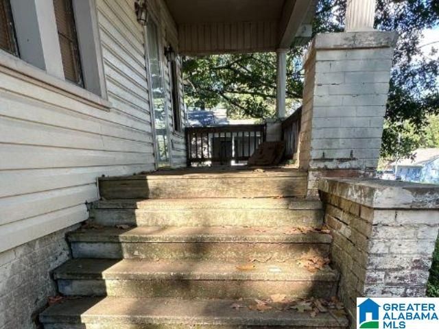 927 WOODWARD ROAD, Midfield, AL 35228