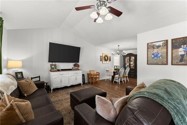 82 Clint Street, Cleveland, GA 30528