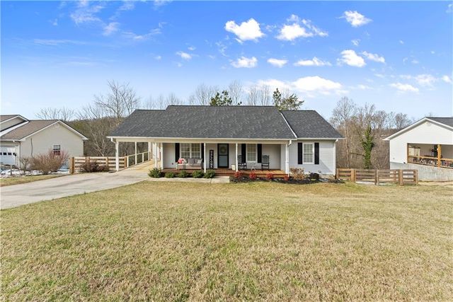 82 Clint Street, Cleveland, GA 30528