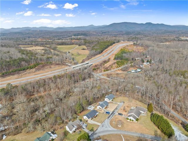 82 Clint Street, Cleveland, GA 30528