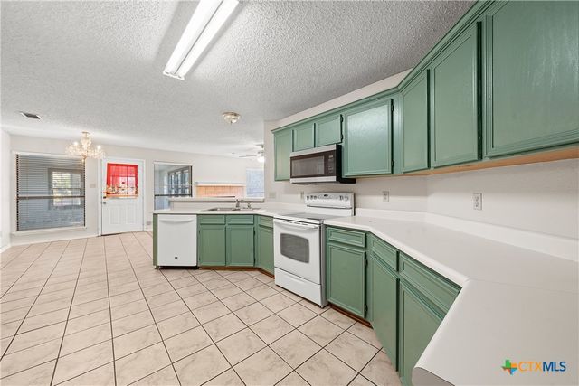 513 Bond Street, Copperas Cove, TX 76522