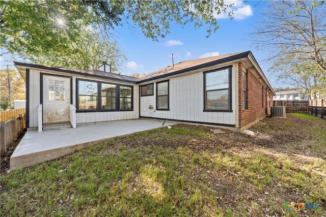 513 Bond Street, Copperas Cove, TX 76522