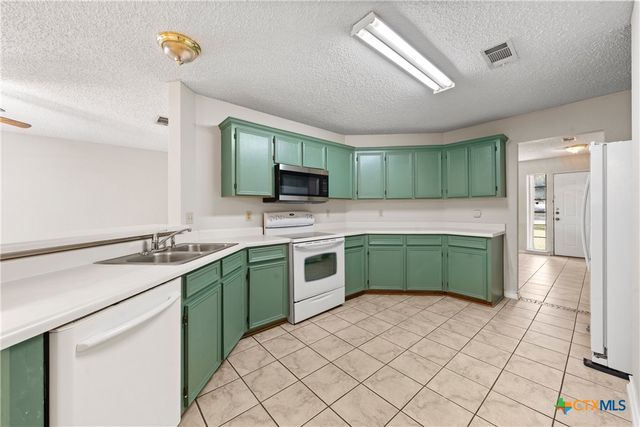 513 Bond Street, Copperas Cove, TX 76522