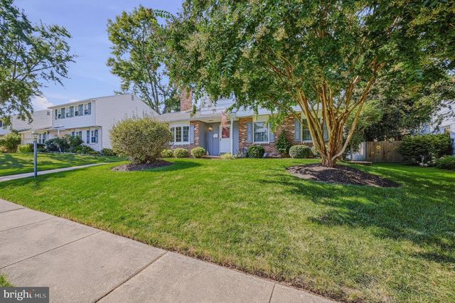 12 KITTY LN, Newark, DE 19713