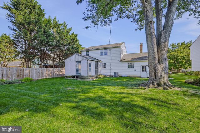 12 KITTY LN, Newark, DE 19713